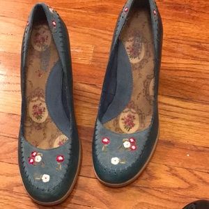 Seychelles teal floral heels